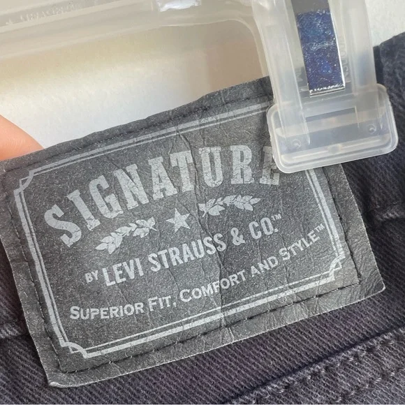 Levi’s Skinny Jeans - Picture 4 of 6